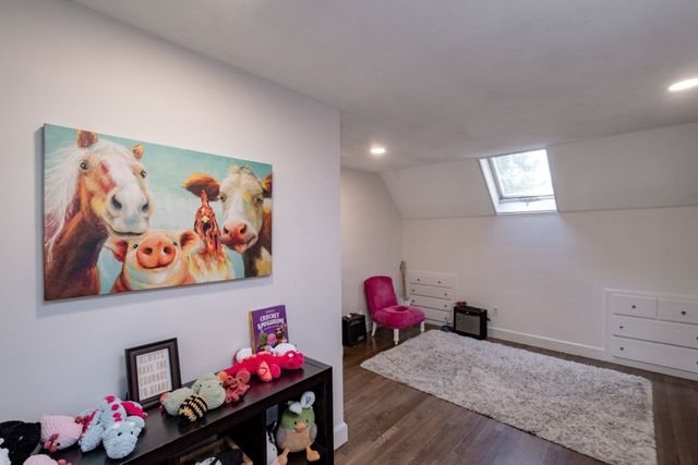 175 Oak St, Franklin, MA 02038
