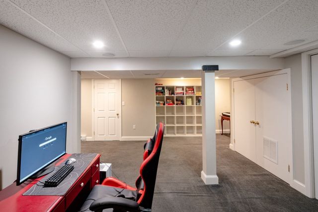175 Oak St, Franklin, MA 02038