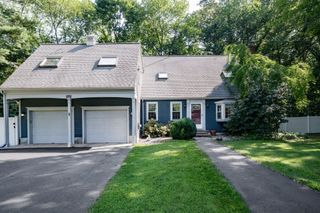 175 Oak St, Franklin, MA 02038