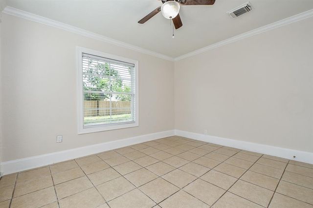 44 Farrell Street, Houston, TX 77022