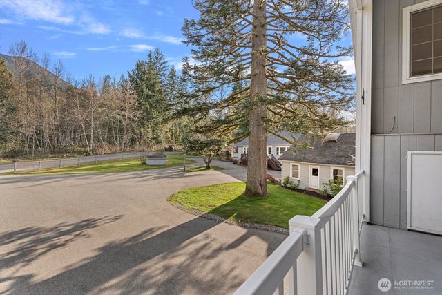 46302 SE Edgewick Road, North Bend, WA 98045
