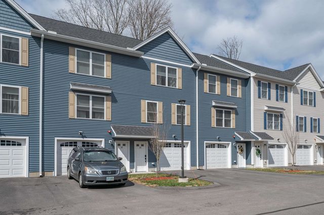 13 Sapphire Lane, Nashua, NH 03064
