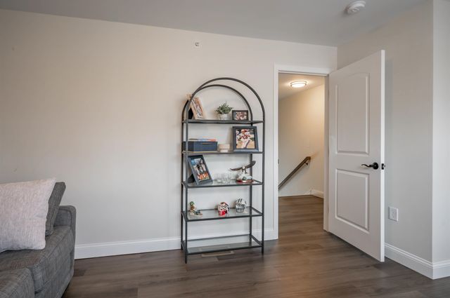 13 Sapphire Lane, Nashua, NH 03064