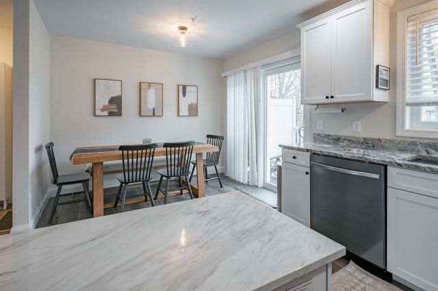 13 Sapphire Lane, Nashua, NH 03064