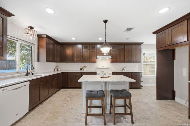 12206 Ecksminster, San Antonio, TX 78216