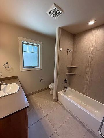 3752 Sunleaf Avenue, Medford, OR 97504