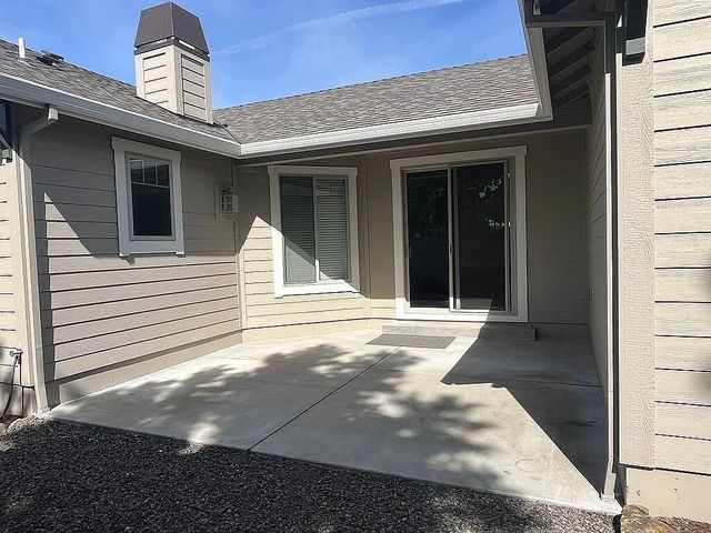3752 Sunleaf Avenue, Medford, OR 97504