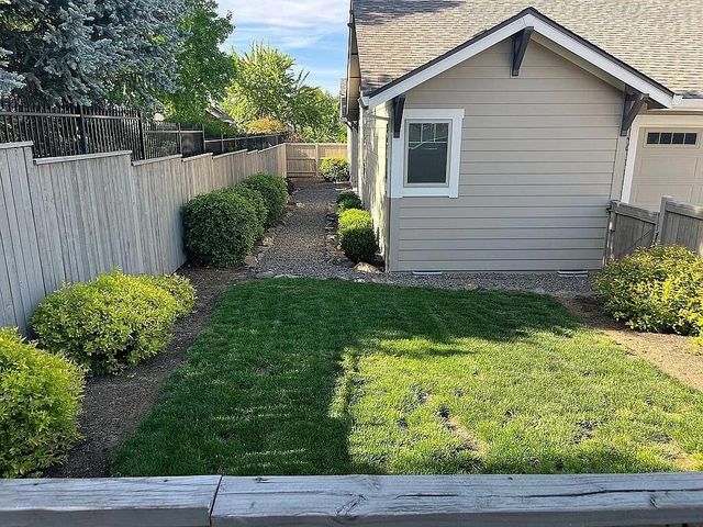 3752 Sunleaf Avenue, Medford, OR 97504