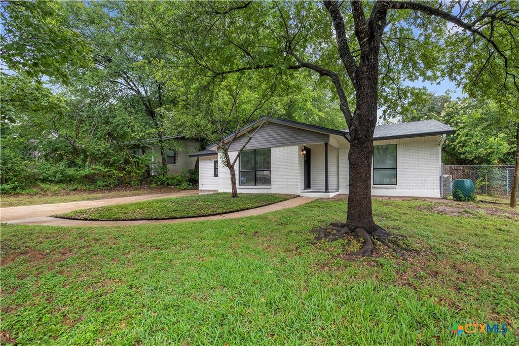 Image 2 of property listing at 6805 Tulane Drive, Austin, TX 78723