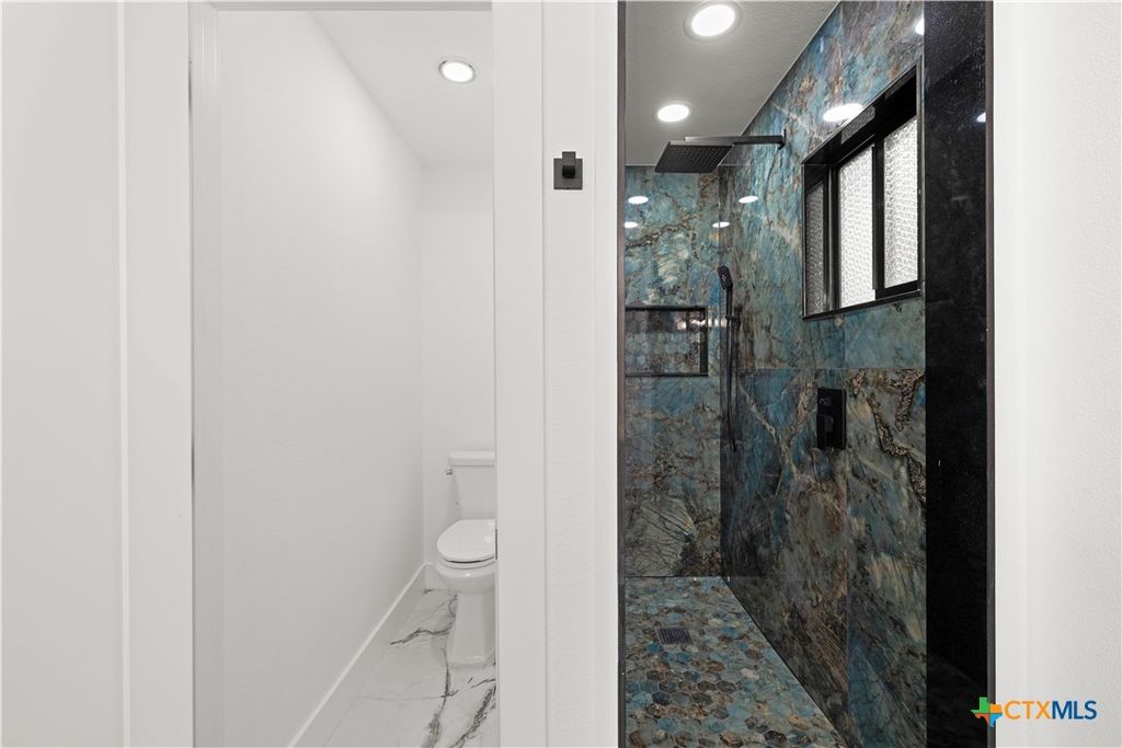 Image 22 of property listing at 6805 Tulane Drive, Austin, TX 78723