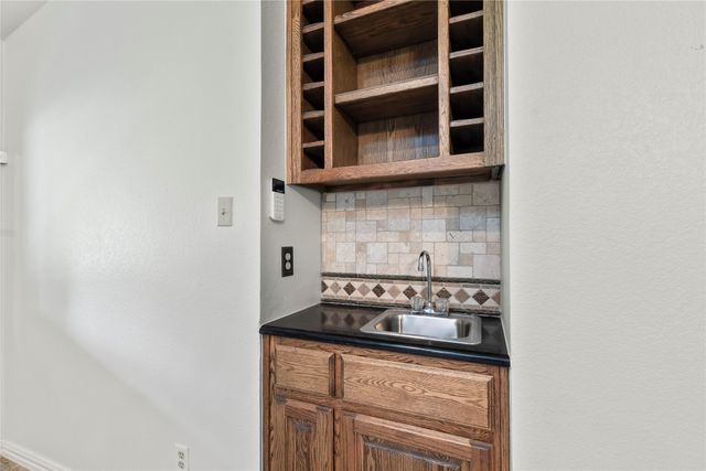 1524 Villa Cove Drive, Tool, TX 75143