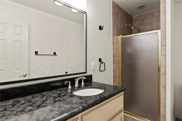 1524 Villa Cove Drive, Tool, TX 75143