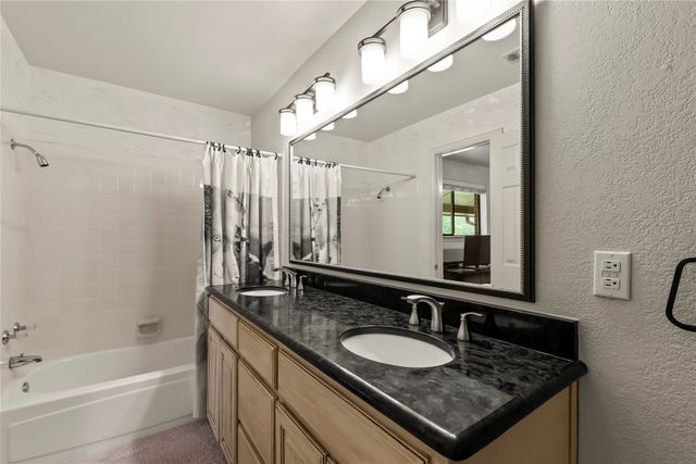 1524 Villa Cove Drive, Tool, TX 75143