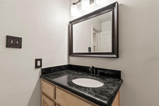 1524 Villa Cove Drive, Tool, TX 75143