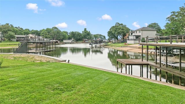 1524 Villa Cove Drive, Tool, TX 75143
