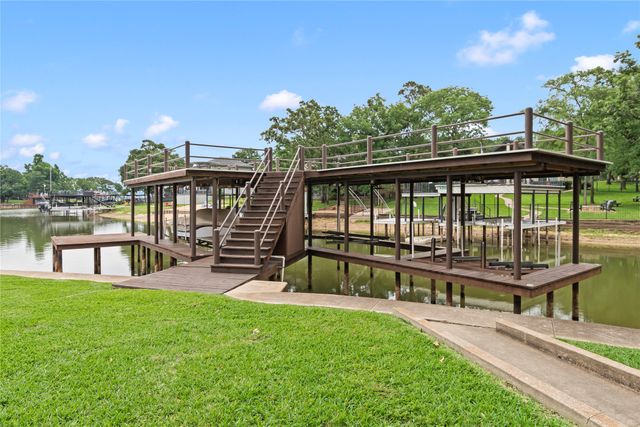 1524 Villa Cove Drive, Tool, TX 75143
