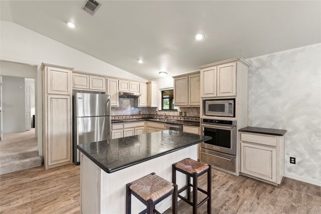1524 Villa Cove Drive, Tool, TX 75143