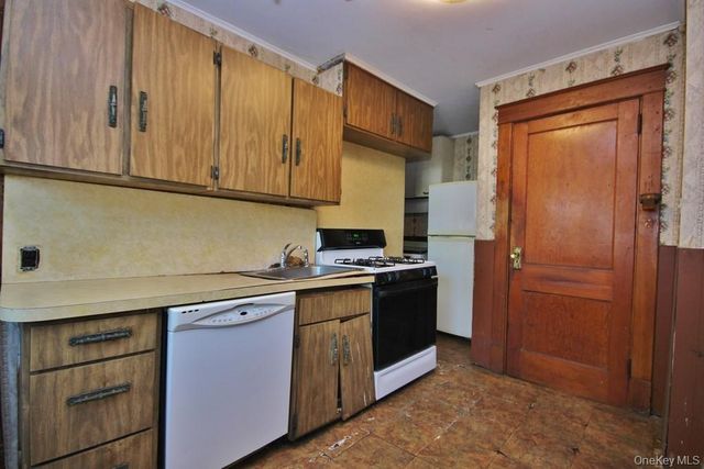 662 Highland Avenue, Peekskill, NY 10566