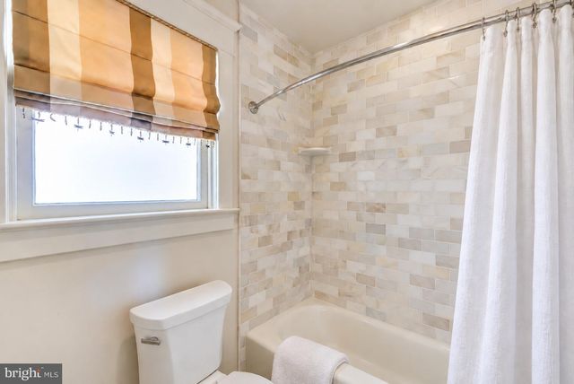 209 W MASONIC VIEW AVE, Alexandria, VA 22301