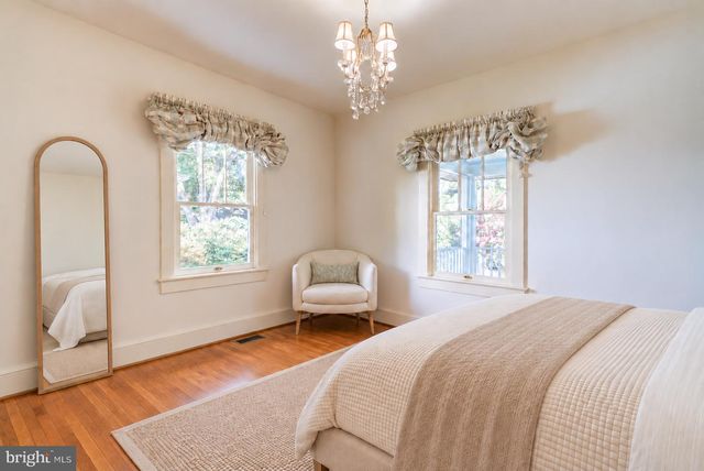 209 W MASONIC VIEW AVE, Alexandria, VA 22301