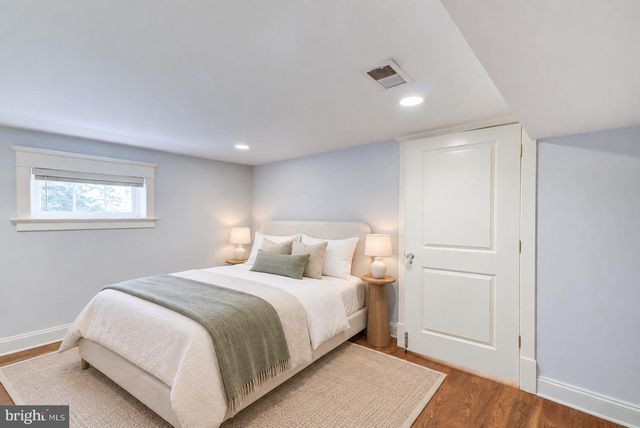 209 W MASONIC VIEW AVE, Alexandria, VA 22301