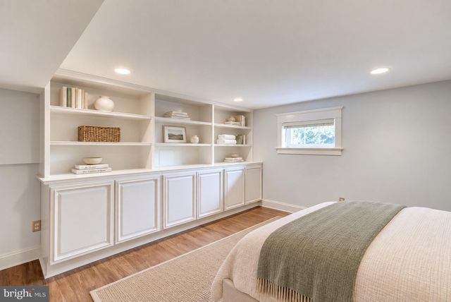 209 W MASONIC VIEW AVE, Alexandria, VA 22301