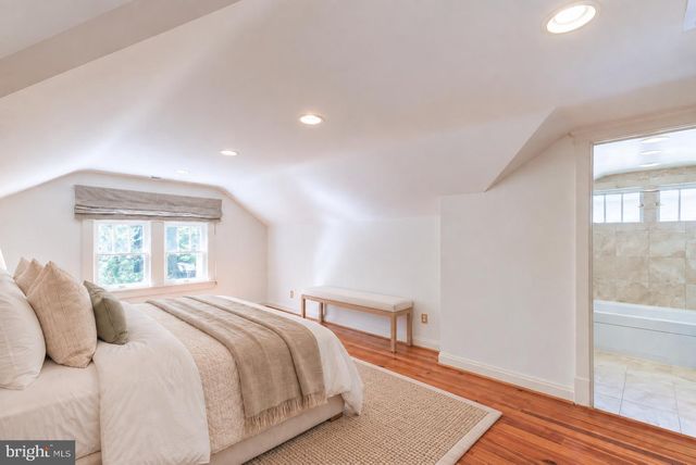 209 W MASONIC VIEW AVE, Alexandria, VA 22301