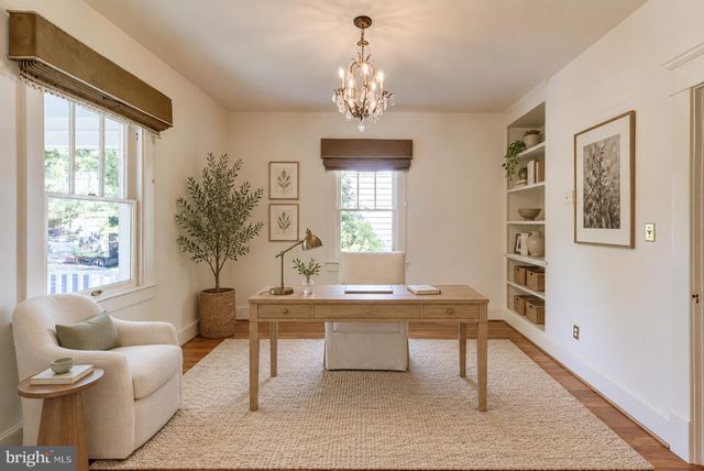 209 W MASONIC VIEW AVE, Alexandria, VA 22301