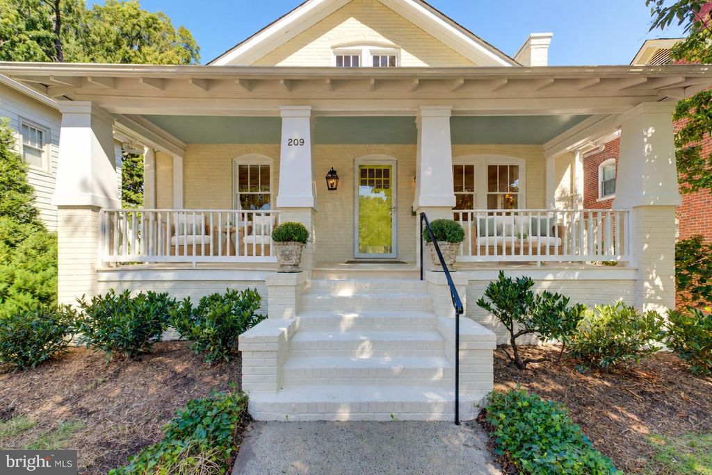 209 W MASONIC VIEW AVE, Alexandria, VA 22301