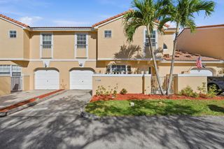 11339 Lakeview Drive Drive 4o, Coral Springs, FL 33071