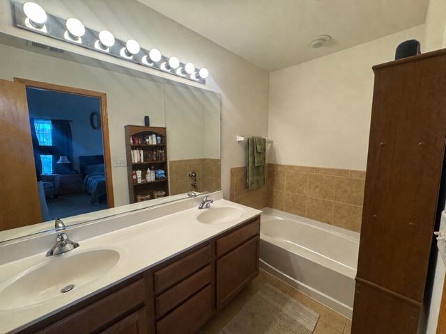 39082 Welsh Lane, Beach Park, IL 60083