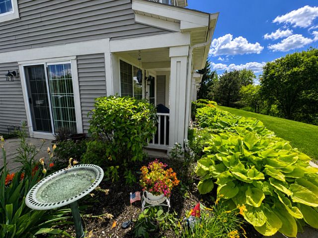 39082 Welsh Lane, Beach Park, IL 60083