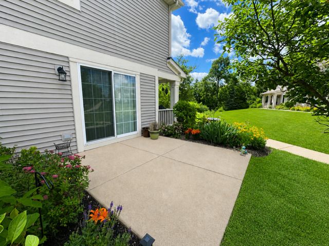 39082 Welsh Lane, Beach Park, IL 60083
