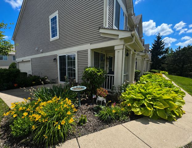 39082 Welsh Lane, Beach Park, IL 60083