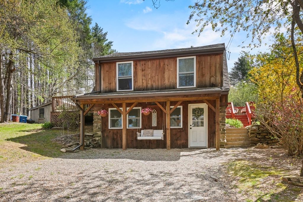 44 Little Alum Road, Brimfield, MA 01010