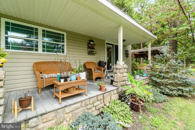 723 BAKERS WATERING TROUGH RD, East Berlin, PA 17316