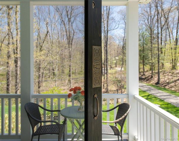 21 Peacock Road, Rhinebeck, NY 12572