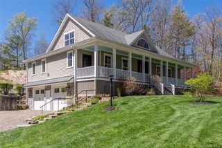 21 Peacock Road, Rhinebeck, NY 12572