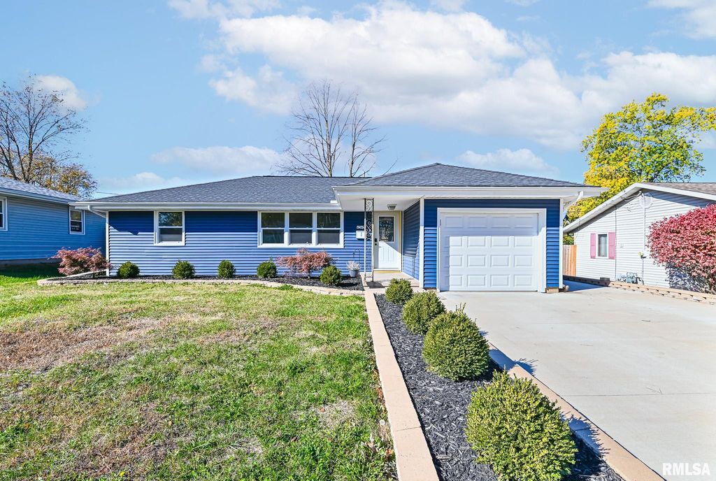 2525 N VICTORIA Avenue, Peoria, IL 61604