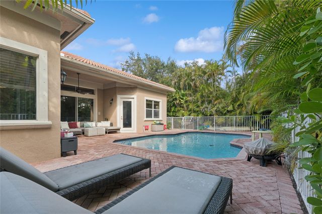 865 NW 124th Ave, Coral Springs, FL 33071