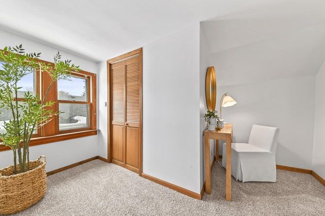 1630 W Lawn AVENUE, Milwaukee, WI 53209