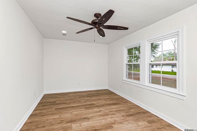 232 North St, Denham Springs, LA 70726