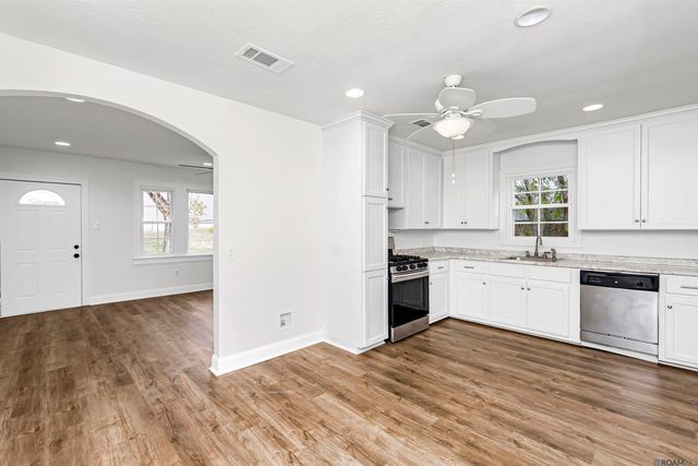 232 North St, Denham Springs, LA 70726