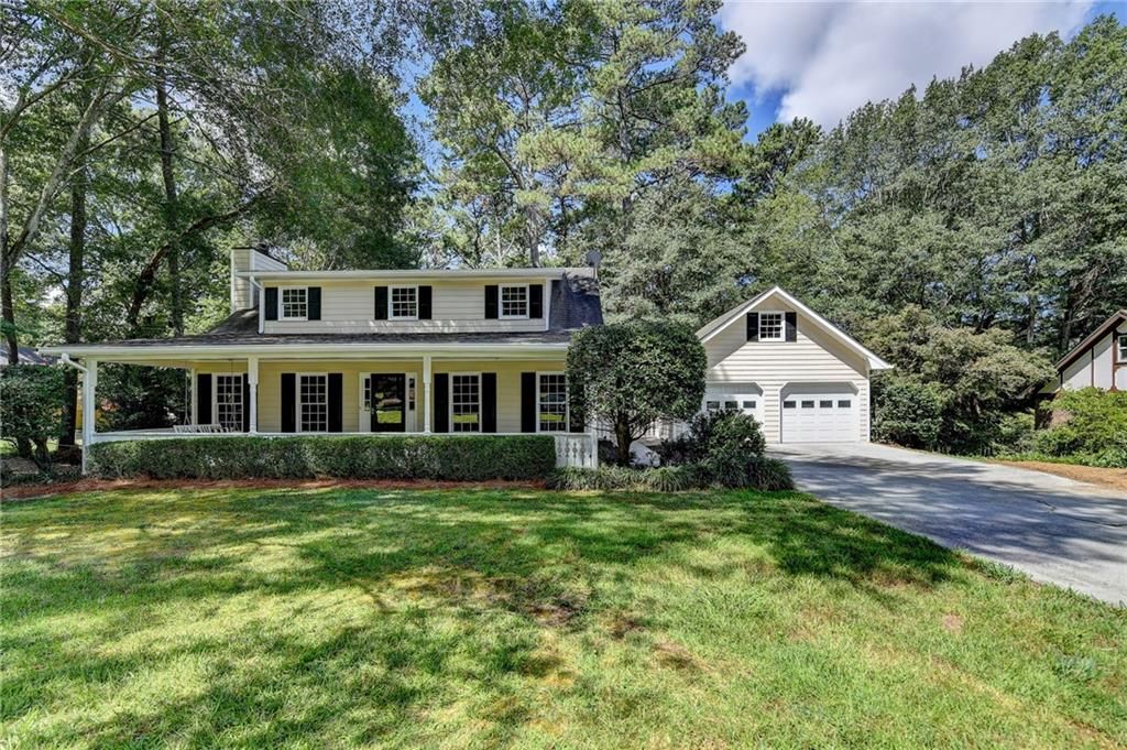 1981 Shoreline Trace, Grayson, GA 30017