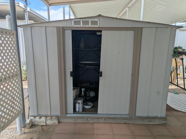 106 E HEDGE Drive, Florence, AZ 85132