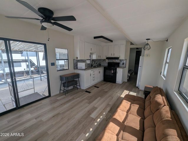 106 E HEDGE Drive, Florence, AZ 85132