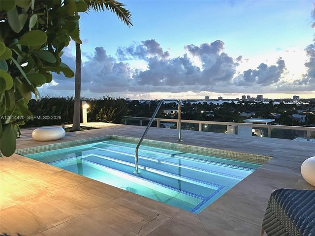 9940 W Bay Harbor Dr 7B-S, Bay Harbor Islands, FL 33154