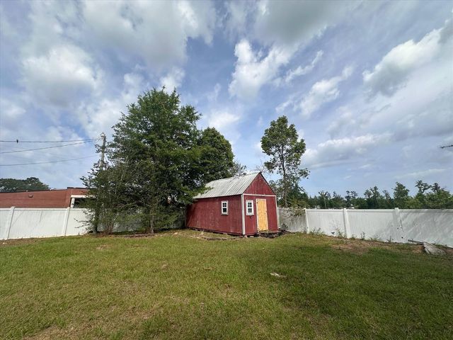 4274 2 Avenue, Marianna, FL 32446