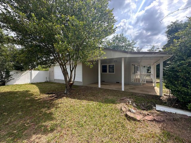 4274 2 Avenue, Marianna, FL 32446