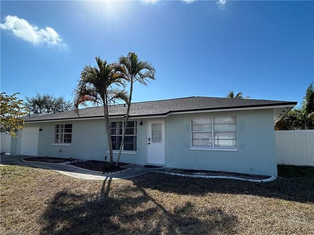 1428 20th AVE, Cape Coral, FL 33990